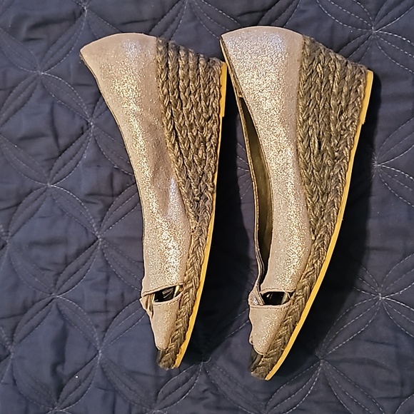 Sliver wedge shoes - Picture 2 of 3